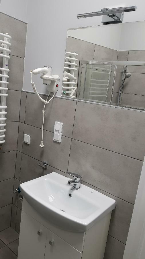 Apartament Nr 15 - 2 Pokoje Z Prywatnymi Lazienkami Centrum Posen Exterior foto